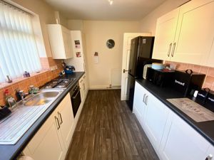 Kitchen- click for photo gallery